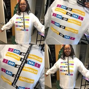 NWT! Dubgee I Am An American Pullover Hoodie Sweater